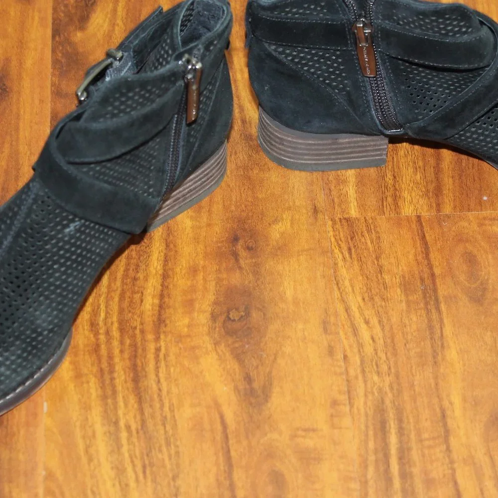 Vince Camuto Black Perforated Suede Ankle boots 36 6